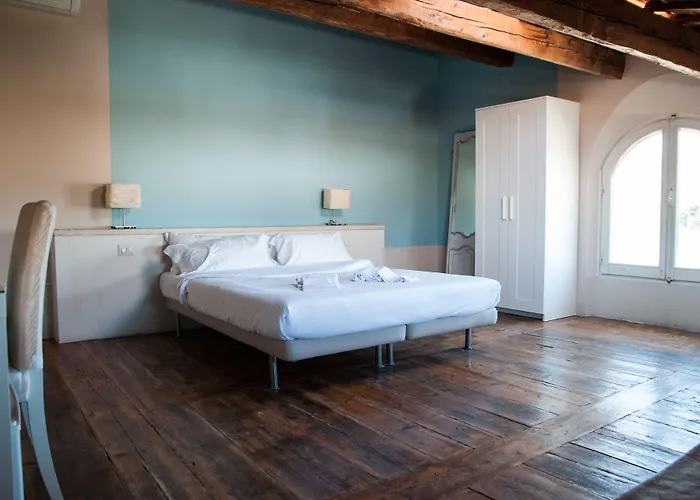 Bed & Breakfast Relais Casetta56 4*